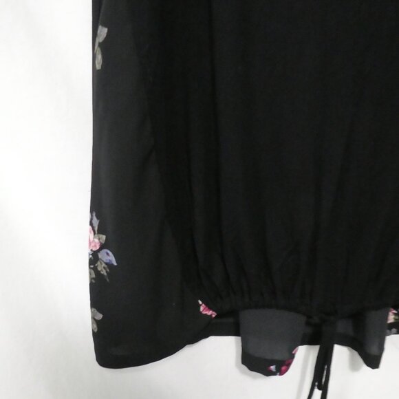 MICHEL STUDIO COLLECTION | 1X | Chic Black Top | Floral Back | Lace-Up Bottom - Picture 6 of 14